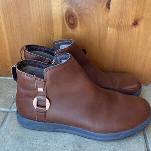 KURU Chestnut Leather Boots - Size 11